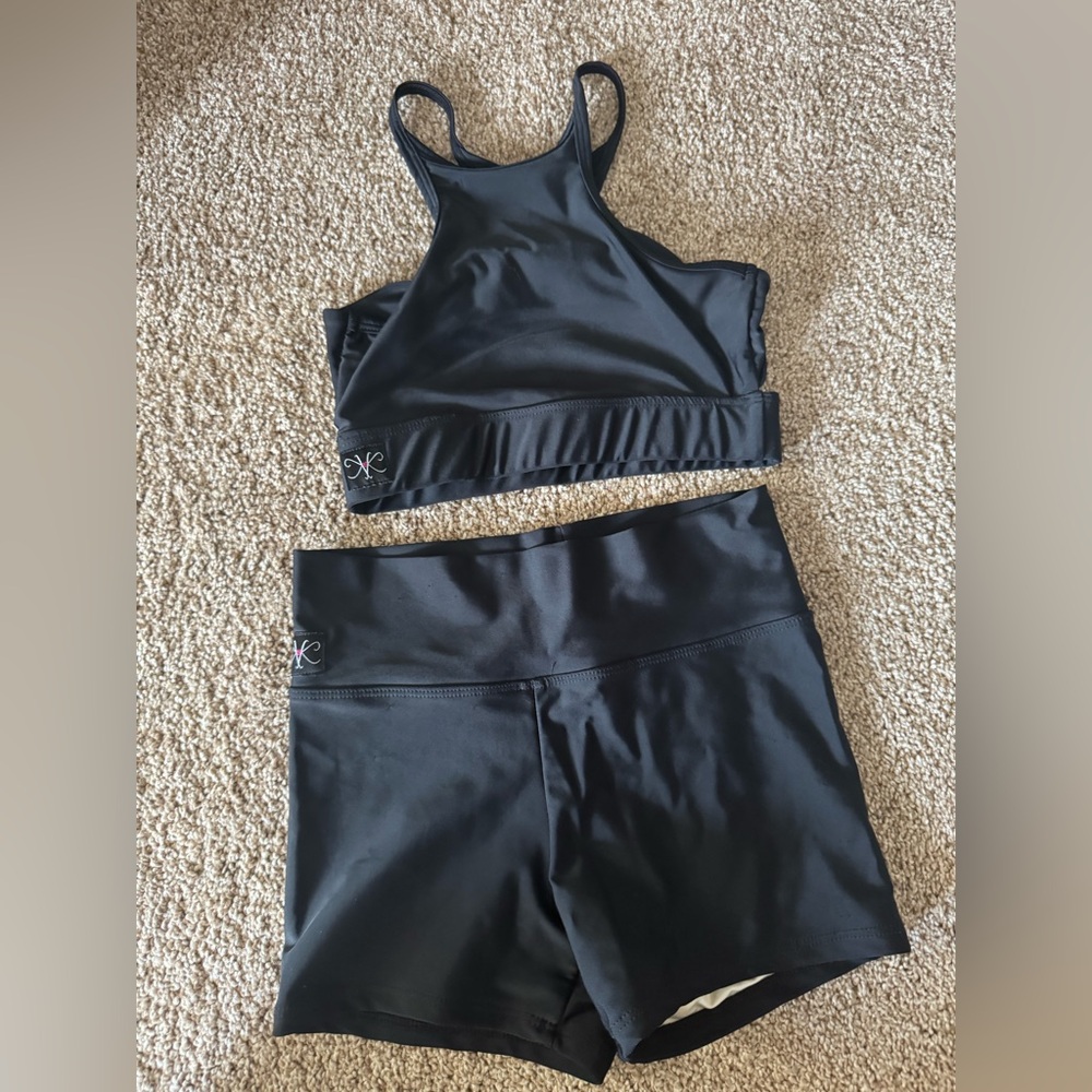 Kandi Kouture two piece outfit. Size CXL fits like a 10/12